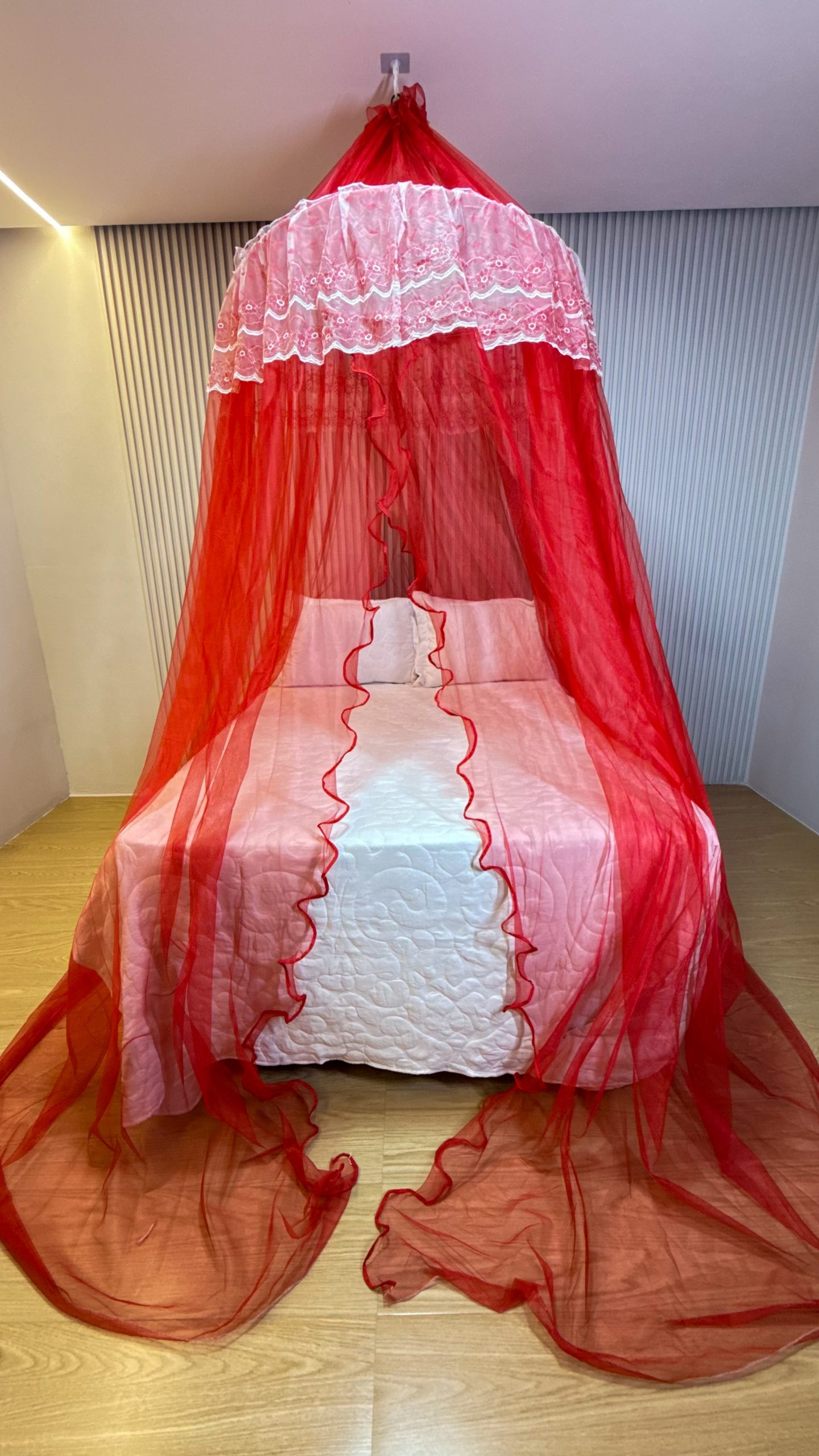 Mosquiteiro mexicano GG aro grande com babado grande e abertura frontal